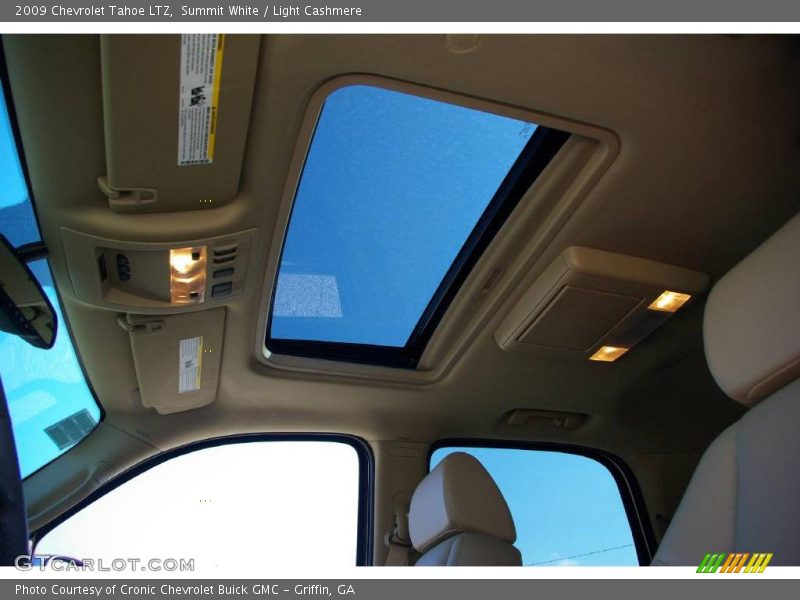 Summit White / Light Cashmere 2009 Chevrolet Tahoe LTZ