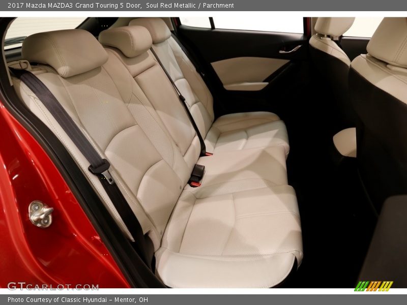 Soul Red Metallic / Parchment 2017 Mazda MAZDA3 Grand Touring 5 Door