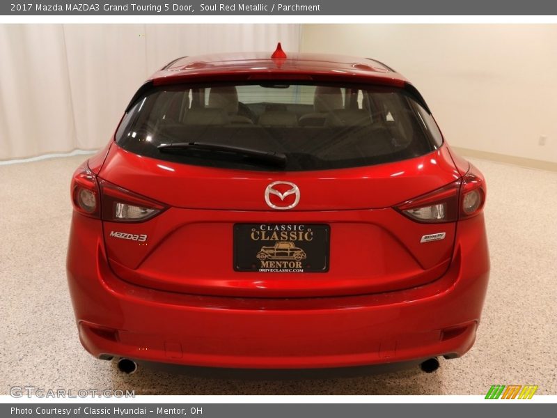 Soul Red Metallic / Parchment 2017 Mazda MAZDA3 Grand Touring 5 Door