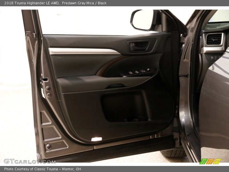 Predawn Gray Mica / Black 2018 Toyota Highlander LE AWD