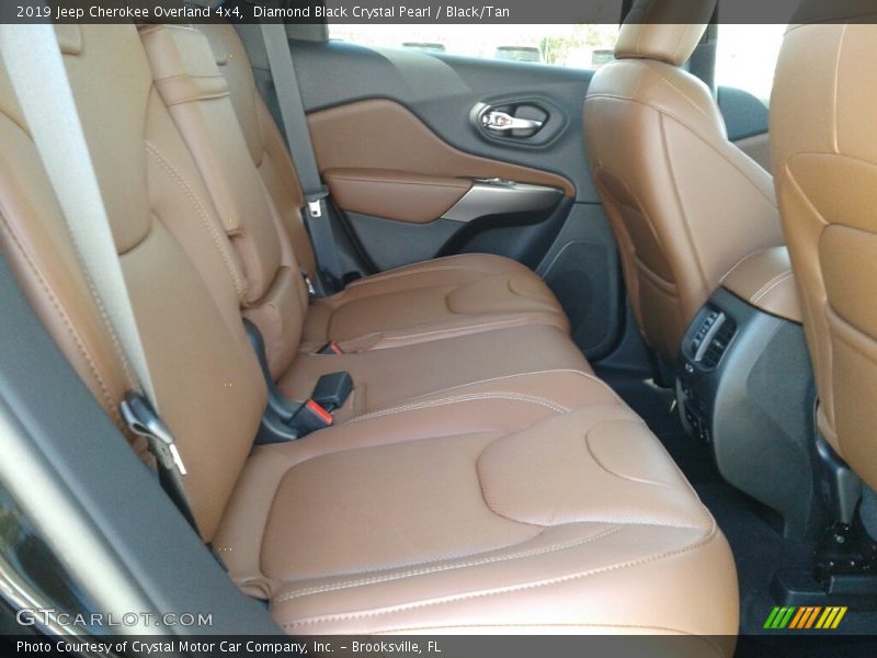 Diamond Black Crystal Pearl / Black/Tan 2019 Jeep Cherokee Overland 4x4