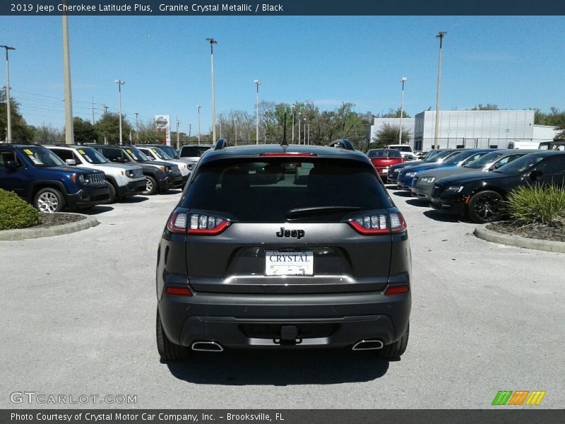 Granite Crystal Metallic / Black 2019 Jeep Cherokee Latitude Plus