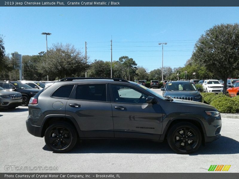 Granite Crystal Metallic / Black 2019 Jeep Cherokee Latitude Plus
