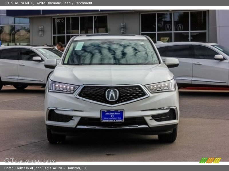 White Diamond Pearl / Parchment 2019 Acura MDX