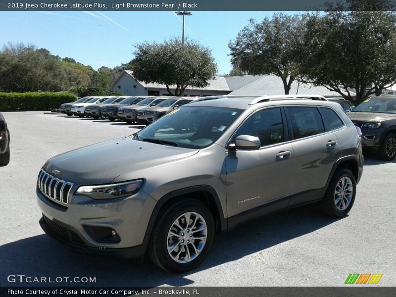 Light Brownstone Pearl / Black 2019 Jeep Cherokee Latitude Plus