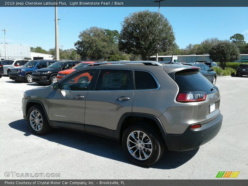 Light Brownstone Pearl / Black 2019 Jeep Cherokee Latitude Plus