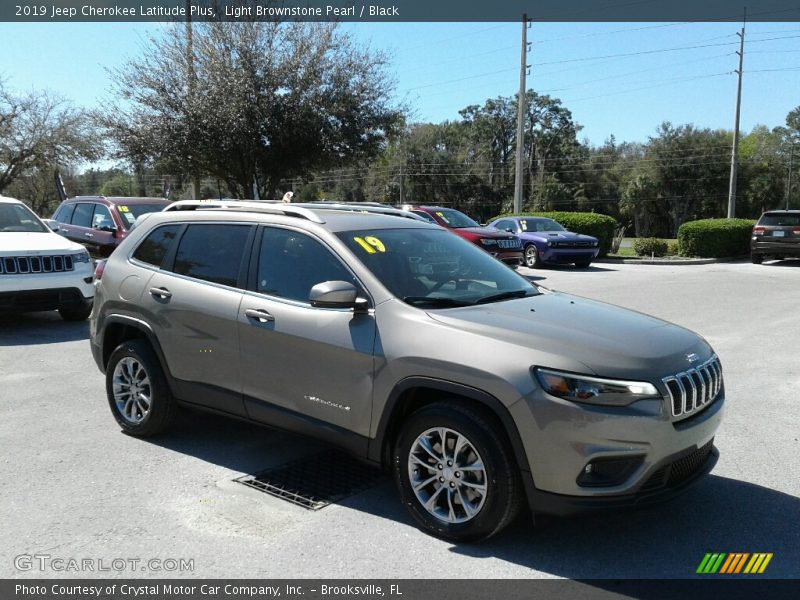 Light Brownstone Pearl / Black 2019 Jeep Cherokee Latitude Plus