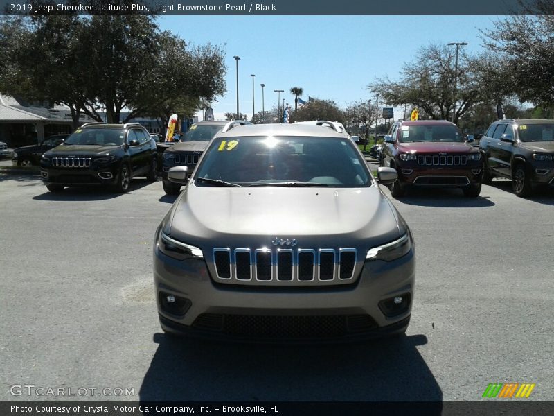Light Brownstone Pearl / Black 2019 Jeep Cherokee Latitude Plus
