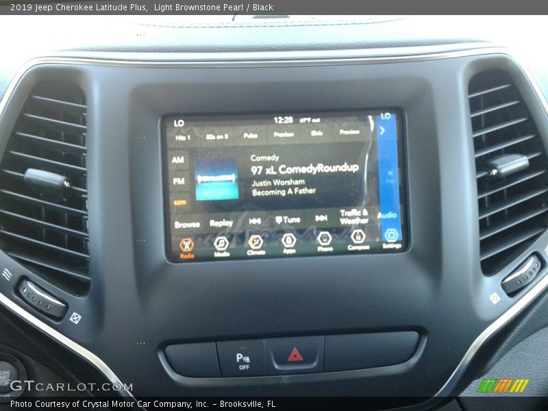 Light Brownstone Pearl / Black 2019 Jeep Cherokee Latitude Plus