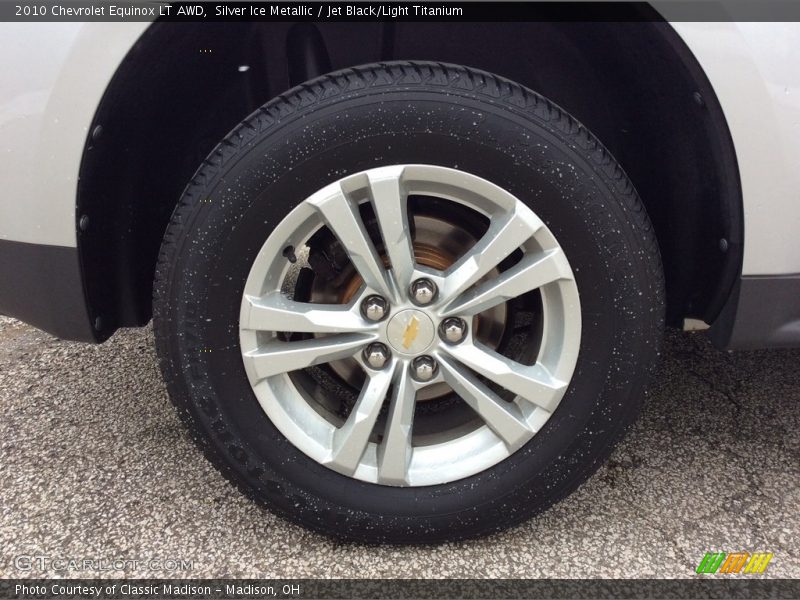 Silver Ice Metallic / Jet Black/Light Titanium 2010 Chevrolet Equinox LT AWD
