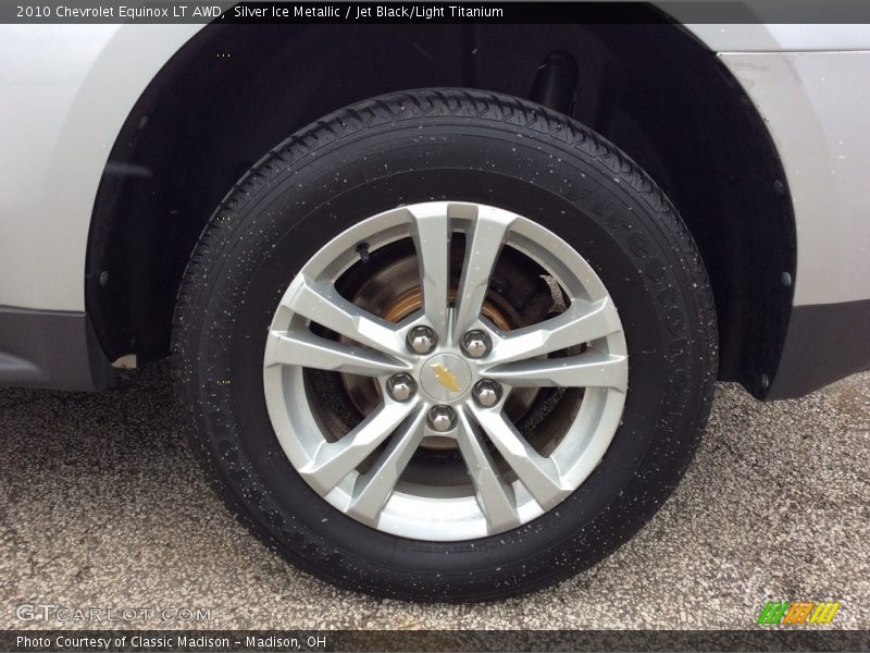 Silver Ice Metallic / Jet Black/Light Titanium 2010 Chevrolet Equinox LT AWD