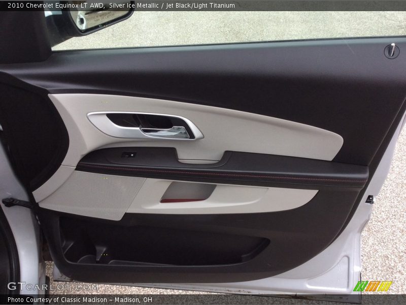 Silver Ice Metallic / Jet Black/Light Titanium 2010 Chevrolet Equinox LT AWD