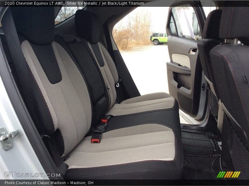 Silver Ice Metallic / Jet Black/Light Titanium 2010 Chevrolet Equinox LT AWD