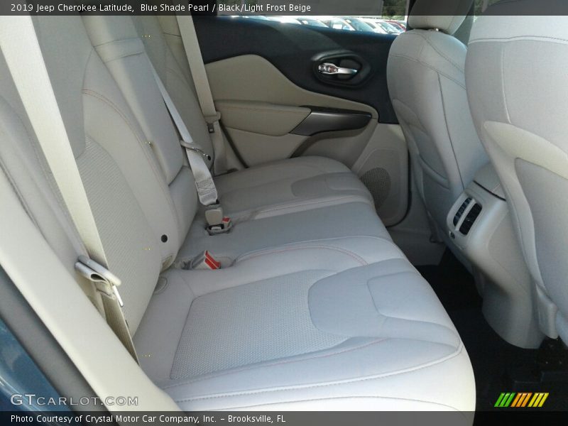 Blue Shade Pearl / Black/Light Frost Beige 2019 Jeep Cherokee Latitude
