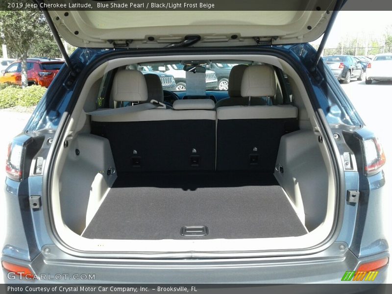 Blue Shade Pearl / Black/Light Frost Beige 2019 Jeep Cherokee Latitude