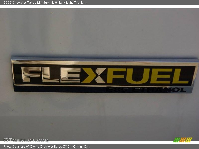 Summit White / Light Titanium 2009 Chevrolet Tahoe LT