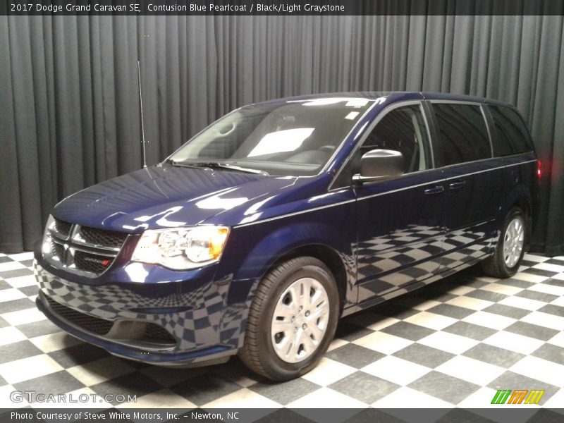 Contusion Blue Pearlcoat / Black/Light Graystone 2017 Dodge Grand Caravan SE