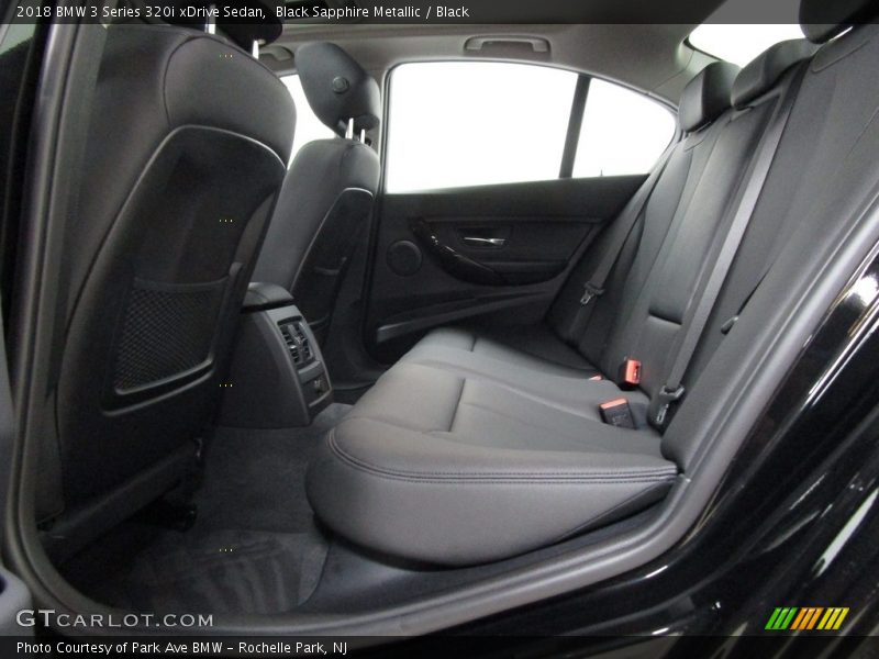 Black Sapphire Metallic / Black 2018 BMW 3 Series 320i xDrive Sedan