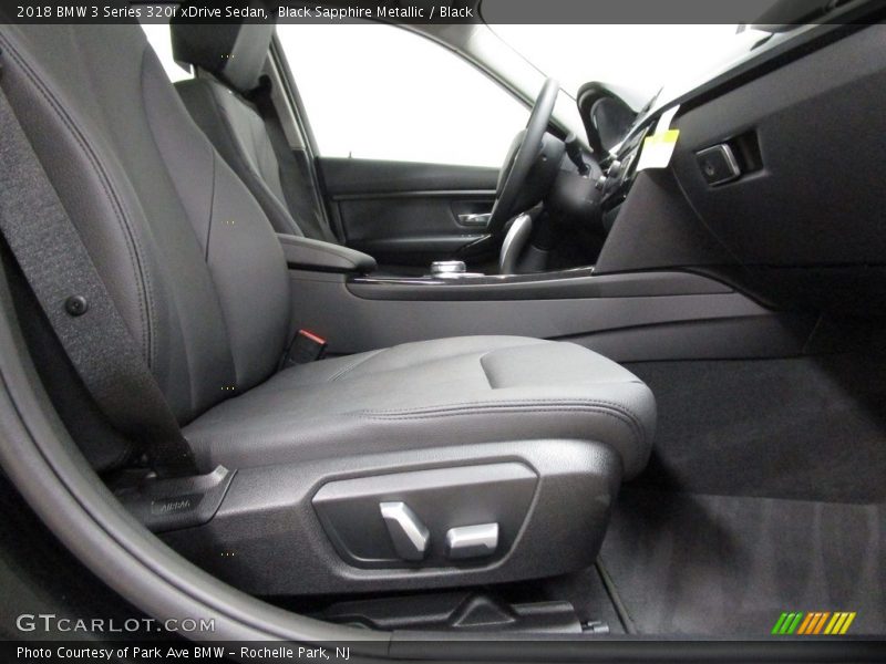 Black Sapphire Metallic / Black 2018 BMW 3 Series 320i xDrive Sedan