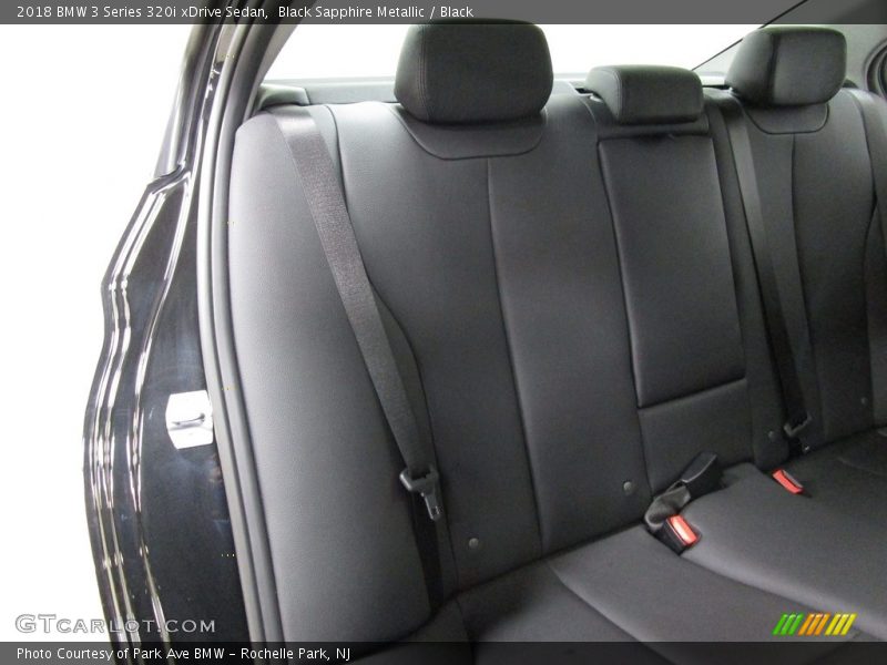 Black Sapphire Metallic / Black 2018 BMW 3 Series 320i xDrive Sedan
