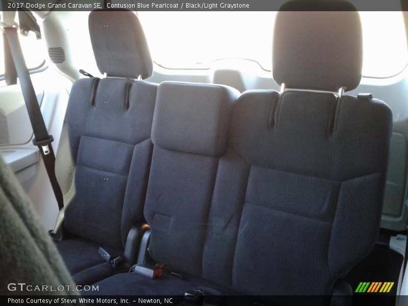 Contusion Blue Pearlcoat / Black/Light Graystone 2017 Dodge Grand Caravan SE