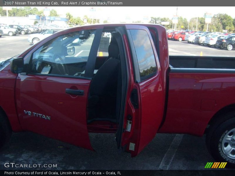Red Alert / Graphite Black/Titanium 2007 Nissan Titan XE King Cab