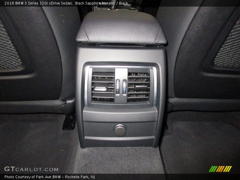 Black Sapphire Metallic / Black 2018 BMW 3 Series 320i xDrive Sedan
