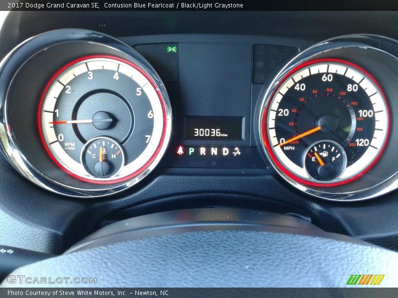 Contusion Blue Pearlcoat / Black/Light Graystone 2017 Dodge Grand Caravan SE