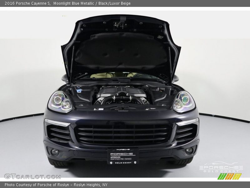 Moonlight Blue Metallic / Black/Luxor Beige 2016 Porsche Cayenne S