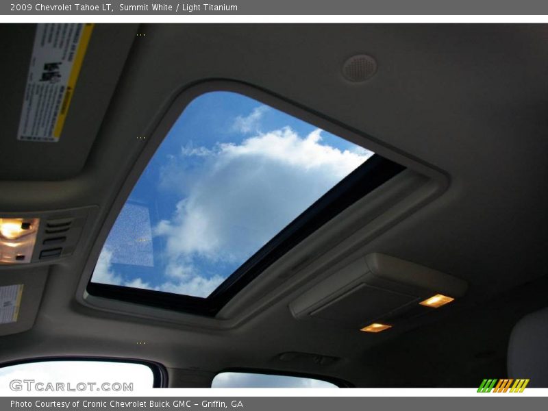 Summit White / Light Titanium 2009 Chevrolet Tahoe LT