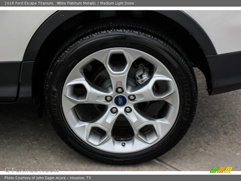 White Platinum Metallic / Medium Light Stone 2016 Ford Escape Titanium