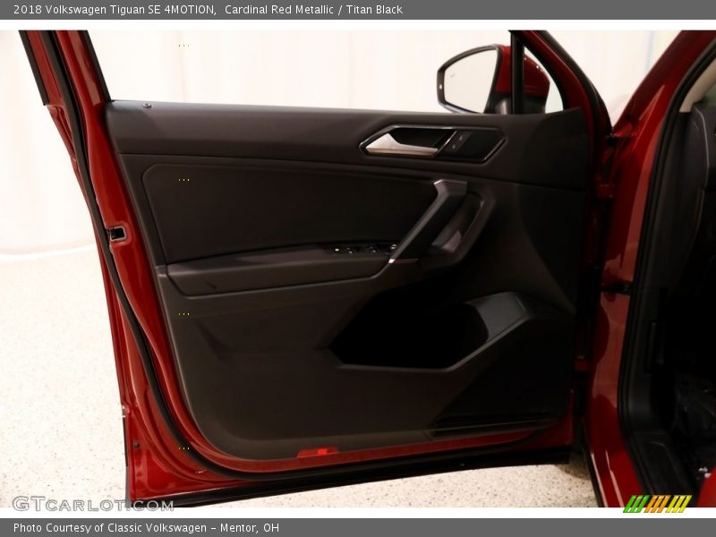 Cardinal Red Metallic / Titan Black 2018 Volkswagen Tiguan SE 4MOTION
