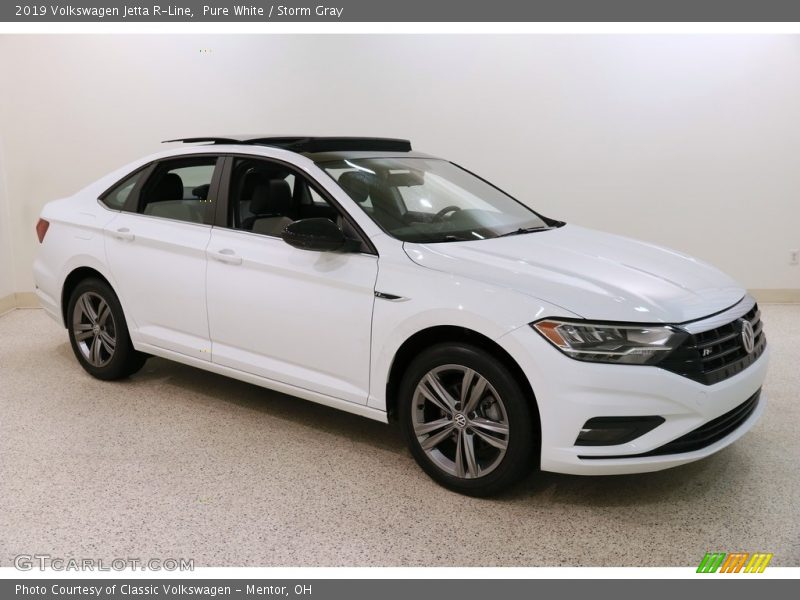 Pure White / Storm Gray 2019 Volkswagen Jetta R-Line