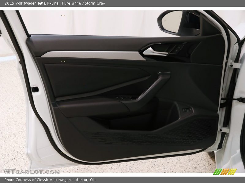 Pure White / Storm Gray 2019 Volkswagen Jetta R-Line
