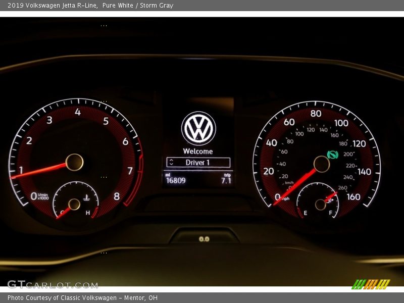 Pure White / Storm Gray 2019 Volkswagen Jetta R-Line