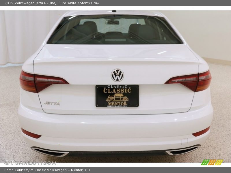 Pure White / Storm Gray 2019 Volkswagen Jetta R-Line