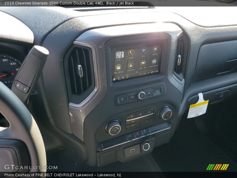 Black / Jet Black 2019 Chevrolet Silverado 1500 Custom Double Cab 4WD