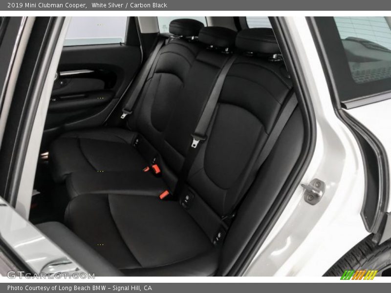 White Silver / Carbon Black 2019 Mini Clubman Cooper