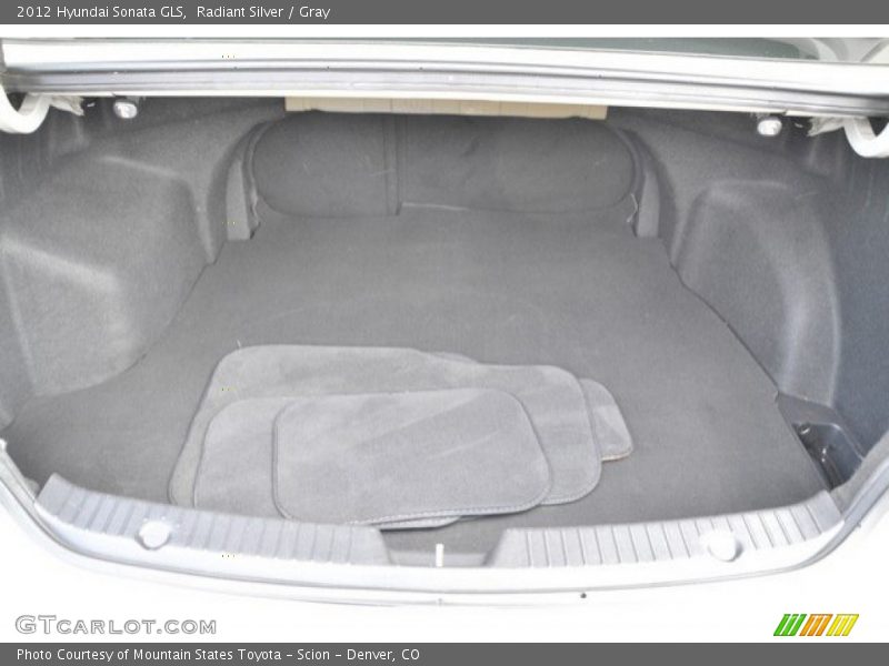 Radiant Silver / Gray 2012 Hyundai Sonata GLS