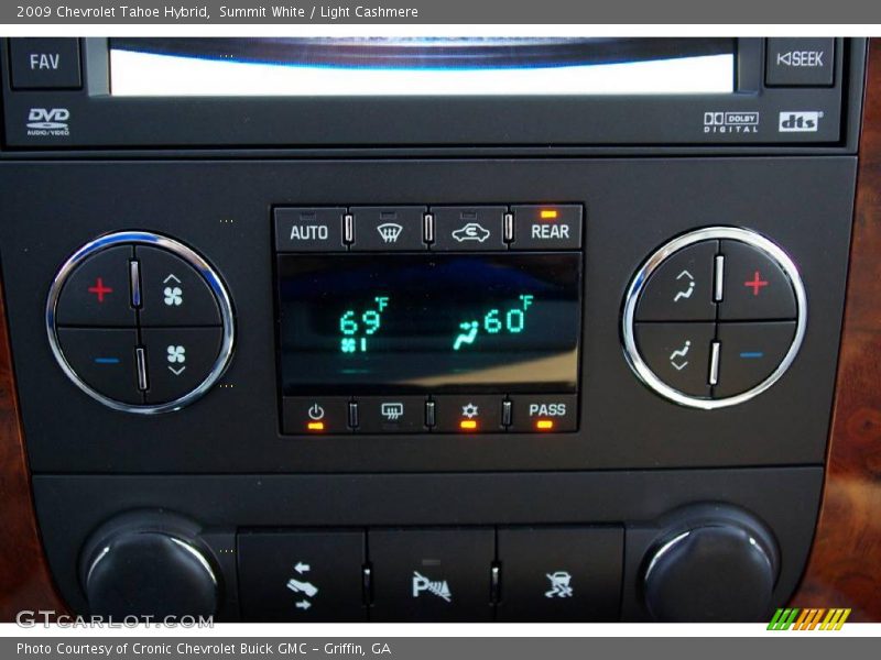 Summit White / Light Cashmere 2009 Chevrolet Tahoe Hybrid