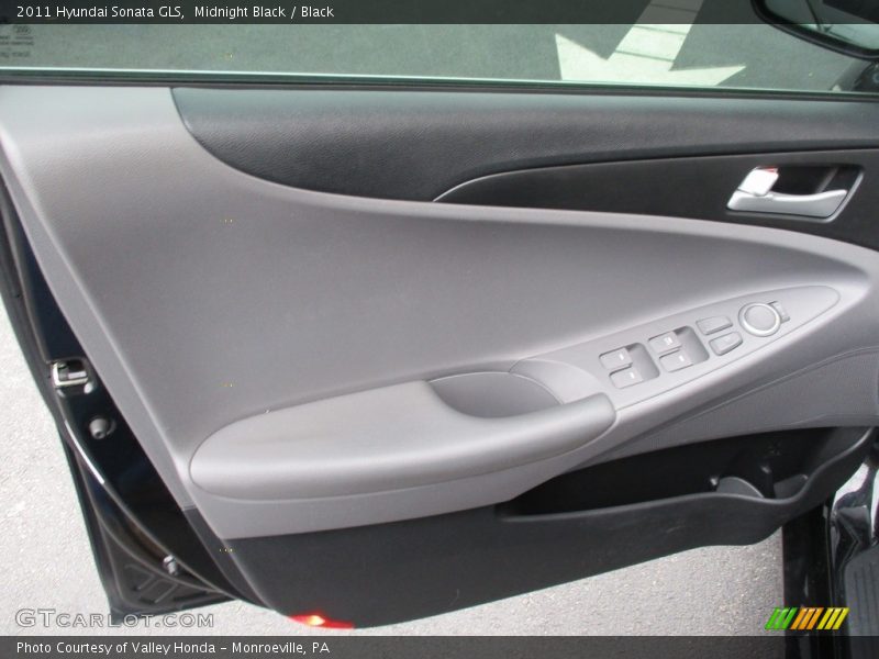 Midnight Black / Black 2011 Hyundai Sonata GLS