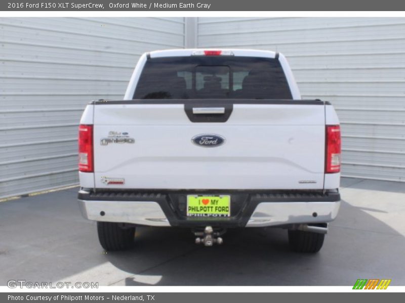 Oxford White / Medium Earth Gray 2016 Ford F150 XLT SuperCrew