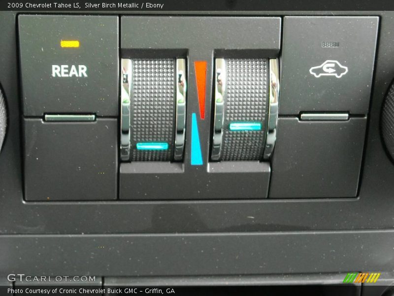 Silver Birch Metallic / Ebony 2009 Chevrolet Tahoe LS