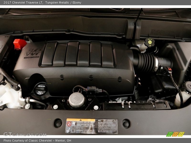 Tungsten Metallic / Ebony 2017 Chevrolet Traverse LT