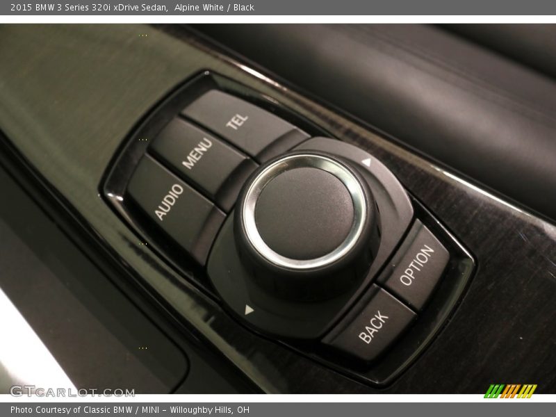Alpine White / Black 2015 BMW 3 Series 320i xDrive Sedan