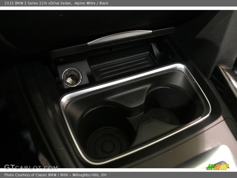 Alpine White / Black 2015 BMW 3 Series 320i xDrive Sedan