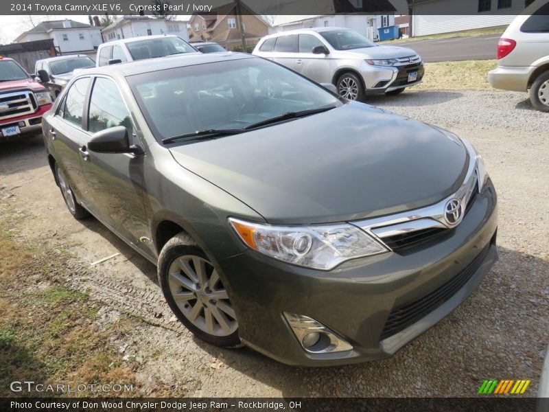 Cypress Pearl / Ivory 2014 Toyota Camry XLE V6