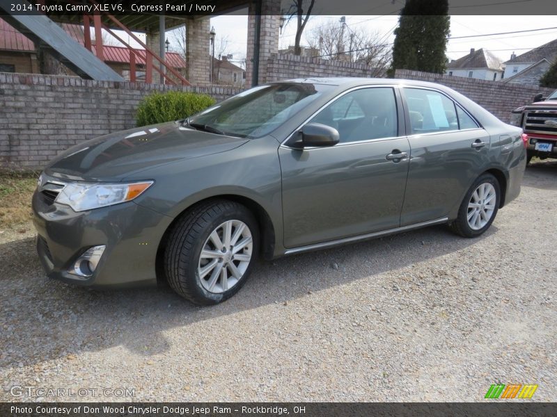 Cypress Pearl / Ivory 2014 Toyota Camry XLE V6