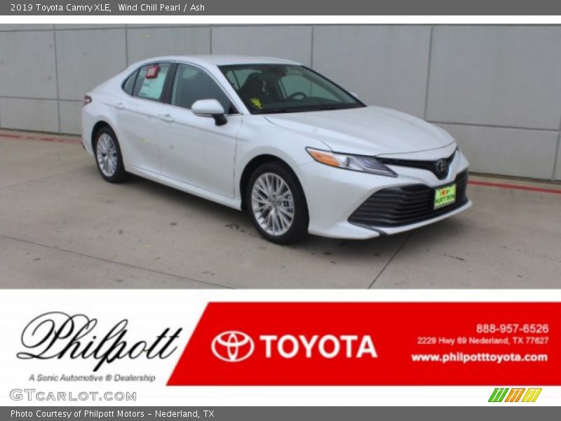 Wind Chill Pearl / Ash 2019 Toyota Camry XLE