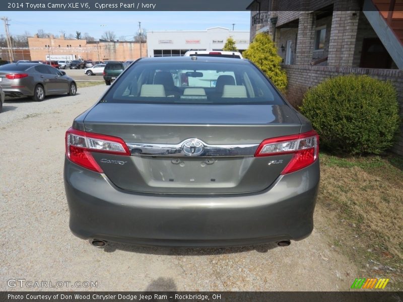 Cypress Pearl / Ivory 2014 Toyota Camry XLE V6